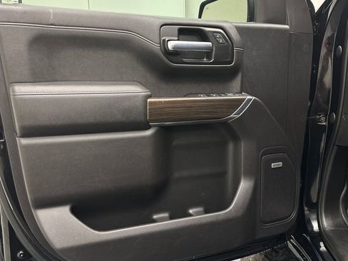 Used 2020 Chevrolet Silverado 1500 LT Trail Boss AWD/4WD image 13