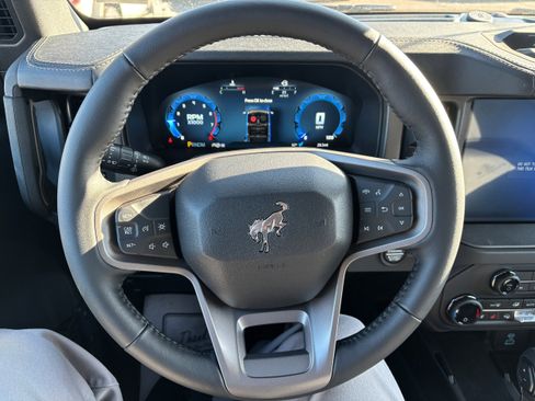 New 2025 Ford Bronco Badlands AWD/4WD image 11