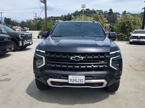 Used 2025 Chevrolet Suburban Z71 AWD/4WD image 1