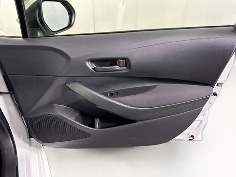 Used 2023 Toyota Corolla LE w/ Carpet Mat Package (TMS) image 30