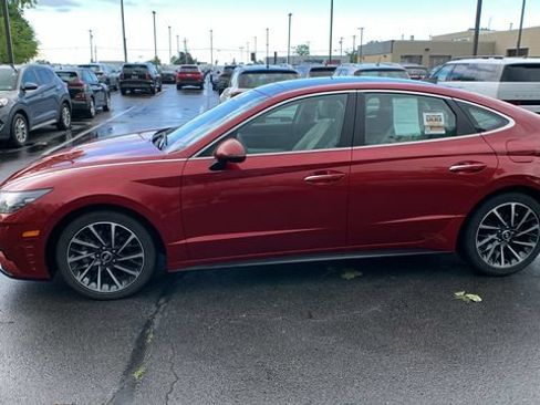 Certified 2023 Hyundai Sonata Limited FWD image 2