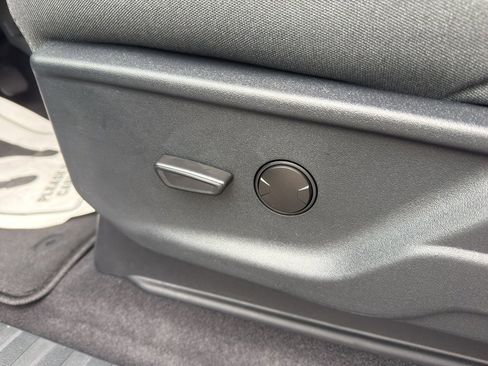 New 2026 Ford F150 XLT w/ XLT Chrome Appearance Package image 19