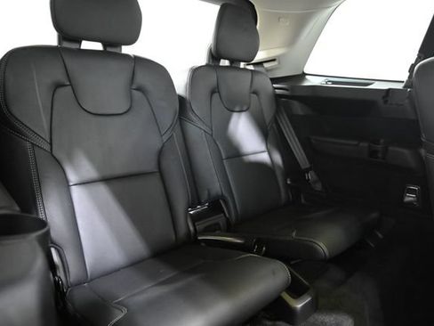 Used 2021 Volvo XC90 T8 Inscription AWD/4WD image 32