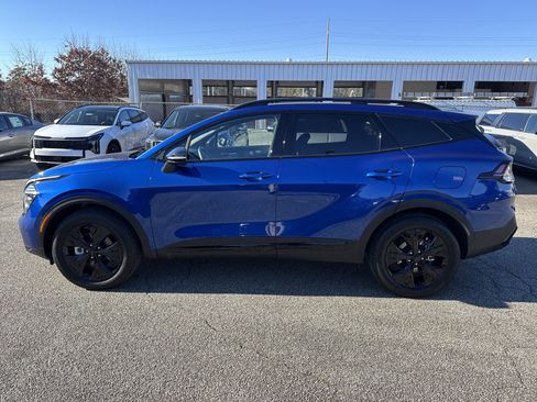Used 2025 Kia Sportage X-Line w/ Premium Package image 4