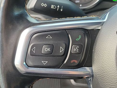 Used 2021 Jeep Wrangler Unlimited Sahara image 33