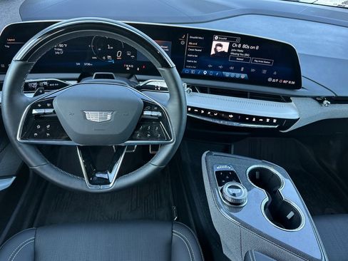 Used 2026 Cadillac Optiq Luxury 2 w/ LPO, Floor Liner Package AWD/4WD image 16