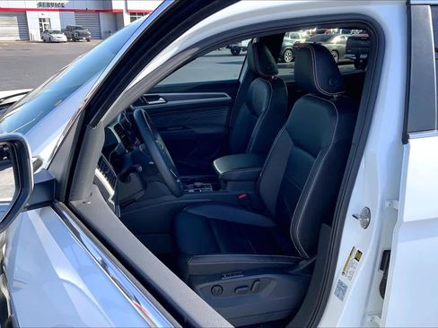 Used 2021 Volkswagen Atlas Cross Sport SEL image 8