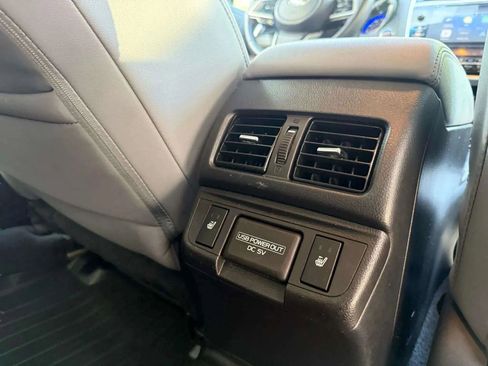 Used 2018 Subaru Outback 2.5i Limited image 13