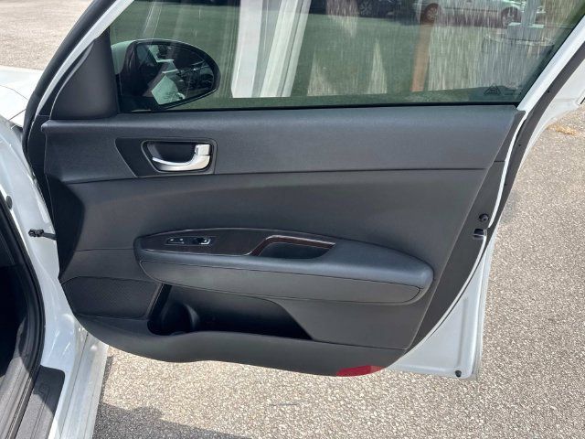 Used 2018 Kia Optima EX w/ Premium Package FWD image 24