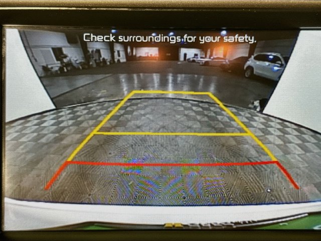 Used 2018 Kia Optima LX w/ 17" Alloy Wheels Package FWD image 16