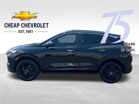 Used 2024 Buick Encore GX Sport Touring w/ Comfort Package AWD/4WD image 2