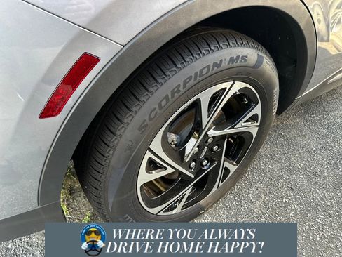 New 2025 Lincoln Nautilus Premier image 24