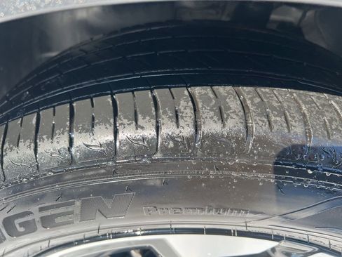 Certified 2025 Kia Sorento S image 42