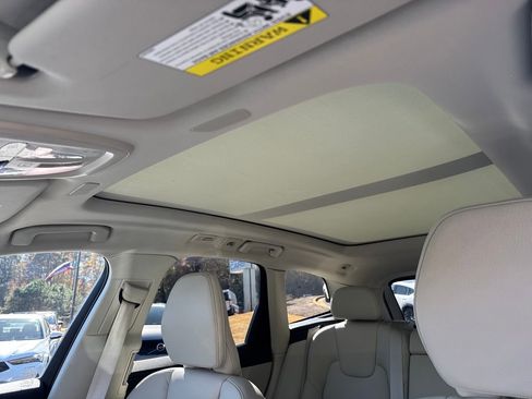 Certified 2023 Volvo XC60 B5 Plus w/ Protection Package Premier image 25