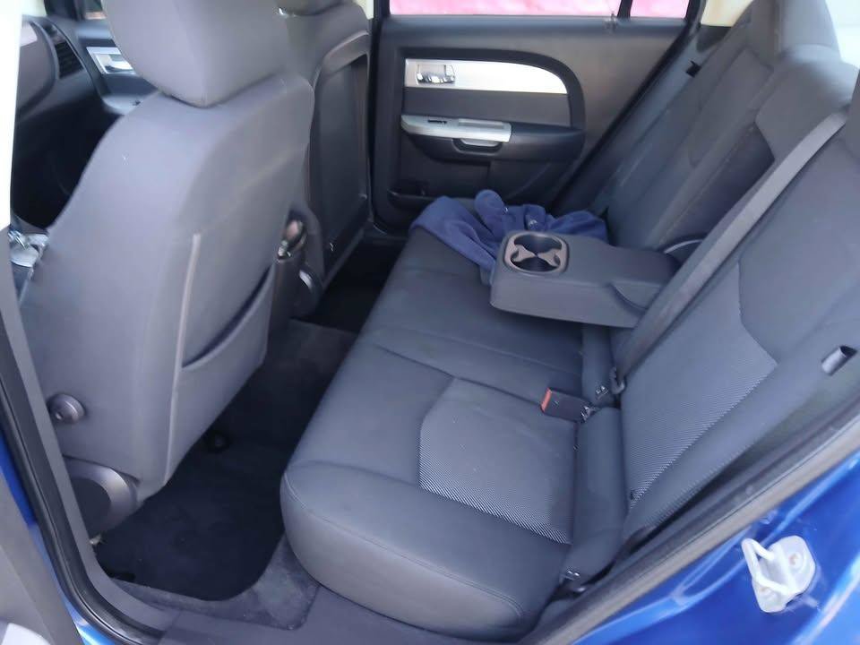 Used 2009 Chrysler Sebring Touring FWD image 9