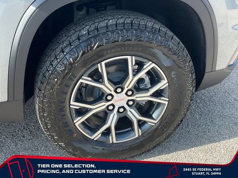 New 2026 GMC Acadia AT4 w/ Luxury Package AWD/4WD image 22