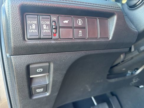 Used 2022 Honda Odyssey EX-L image 19