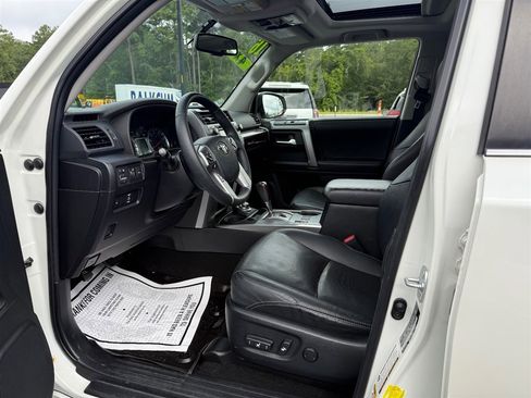 Used 2016 Toyota 4Runner 4WD image 15