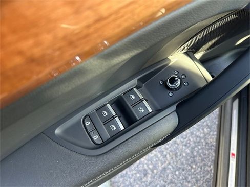 Used 2023 Audi Q5 2.0T Premium Plus w/ Premium Plus Package image 19