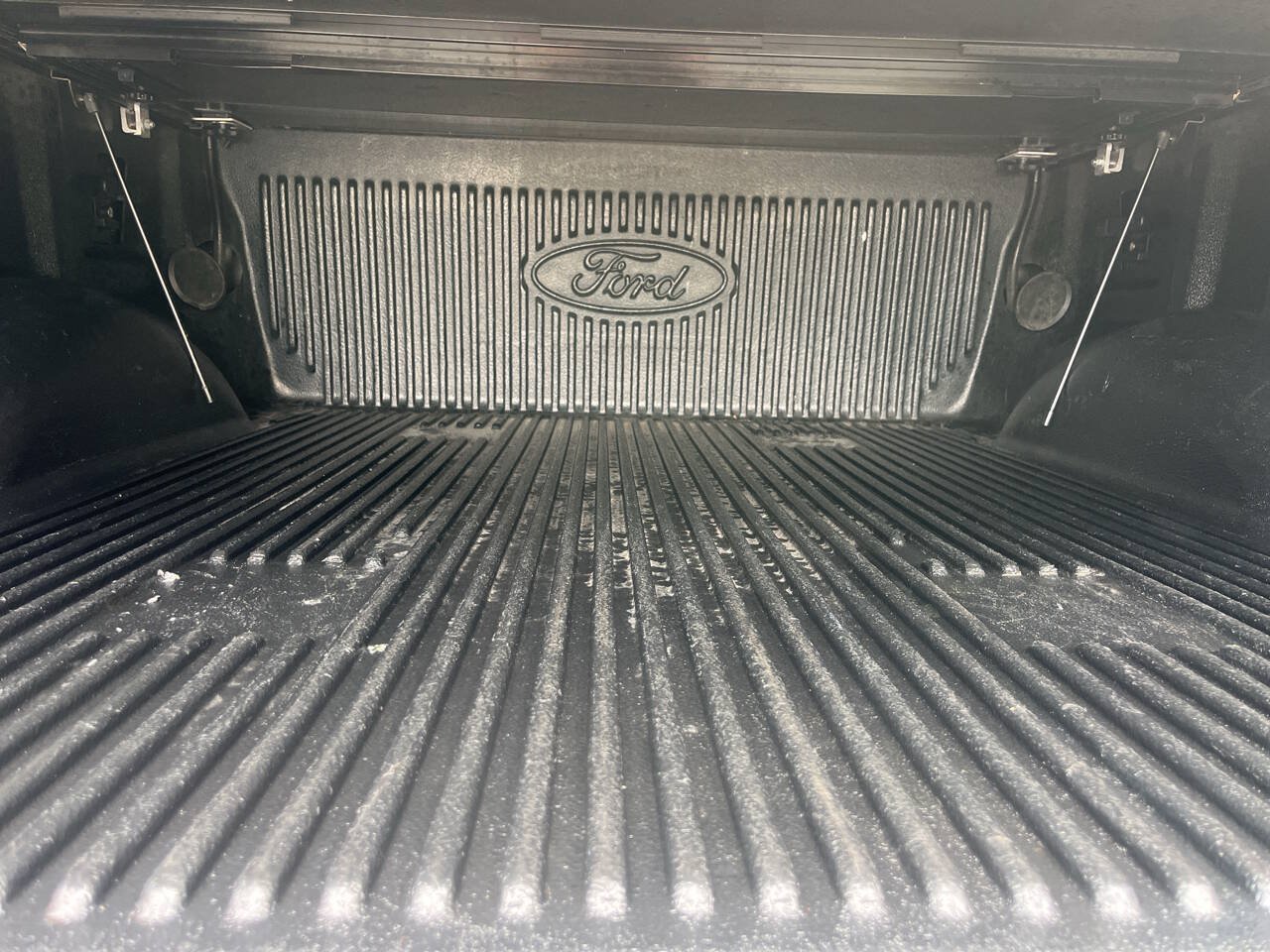 Used 2015 Ford F150 XL w/ Equipment Group 101A Mid AWD/4WD image 10