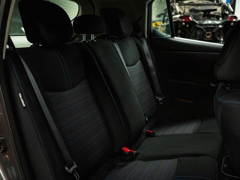 Used 2024 Nissan Leaf S image 11