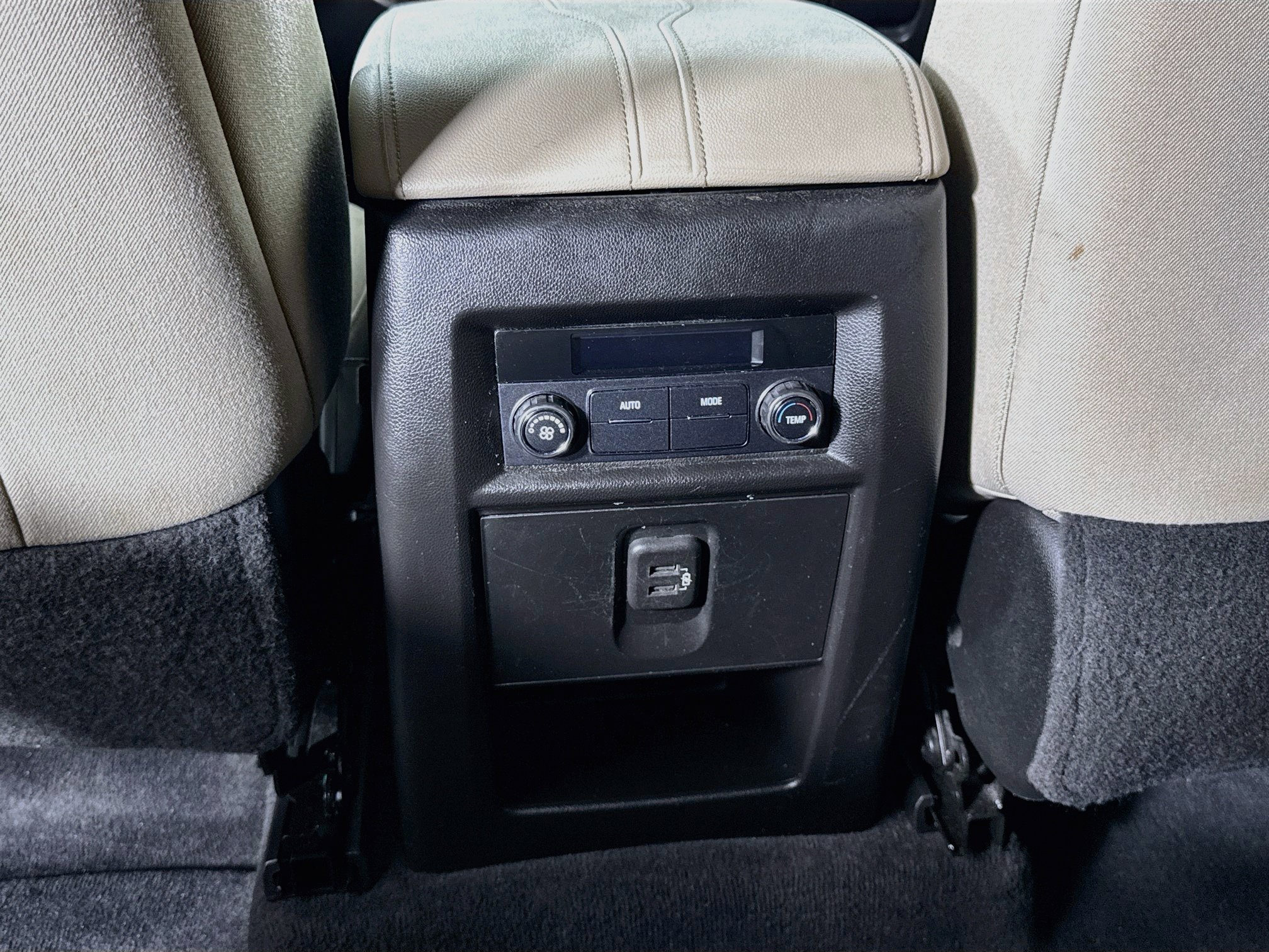 Used 2022 Chevrolet Traverse LS w/ LPO, Cargo Package FWD image 27