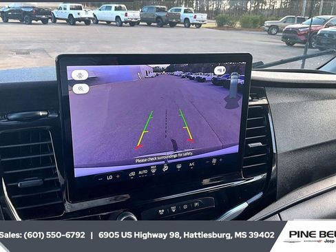 Used 2024 Ford Transit 350 XLT image 15