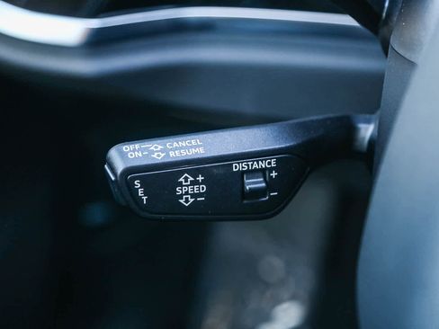 New 2025 Audi Q3 2.0T Premium image 40