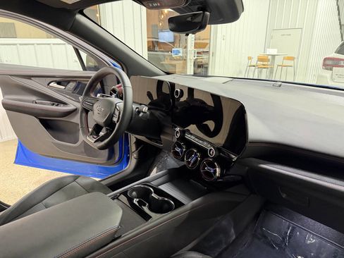 Used 2024 Chevrolet Blazer EV RS image 8