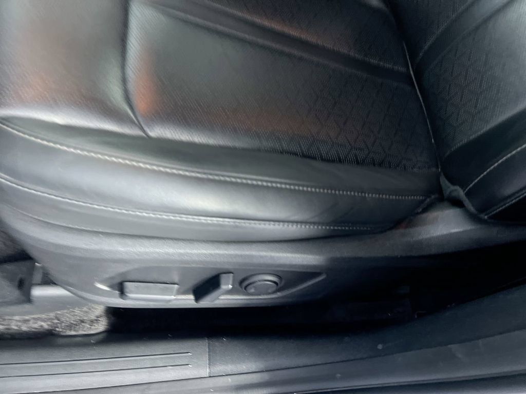 Used 2023 Kia Sorento S FWD image 13