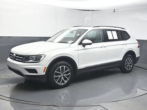 Used 2020 Volkswagen Tiguan SE FWD image 4