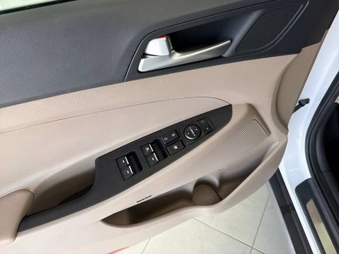 Used 2019 Hyundai Tucson Limited FWD image 13
