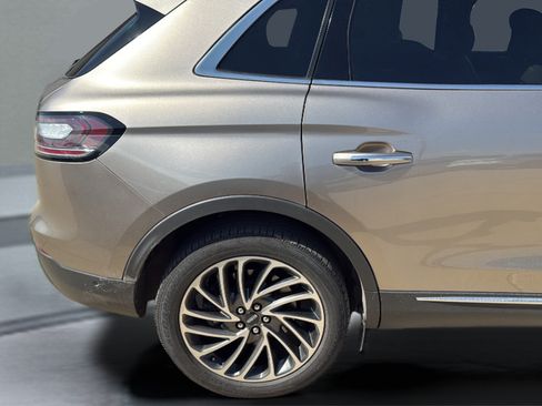 Used 2019 Lincoln Nautilus Reserve AWD/4WD image 19