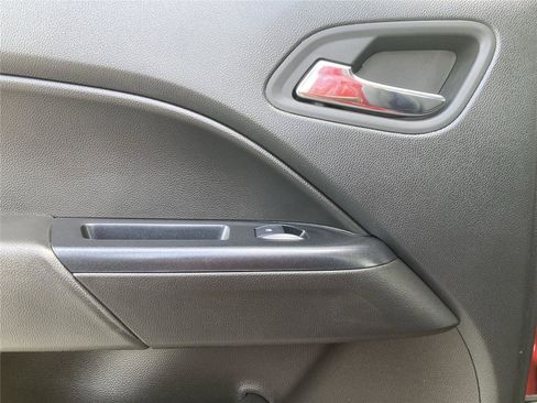 Used 2021 Chevrolet Colorado LT w/ LT Convenience Package image 26