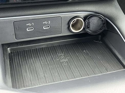 Used 2026 Nissan Sentra SR w/ Floor Mat Package FWD image 31