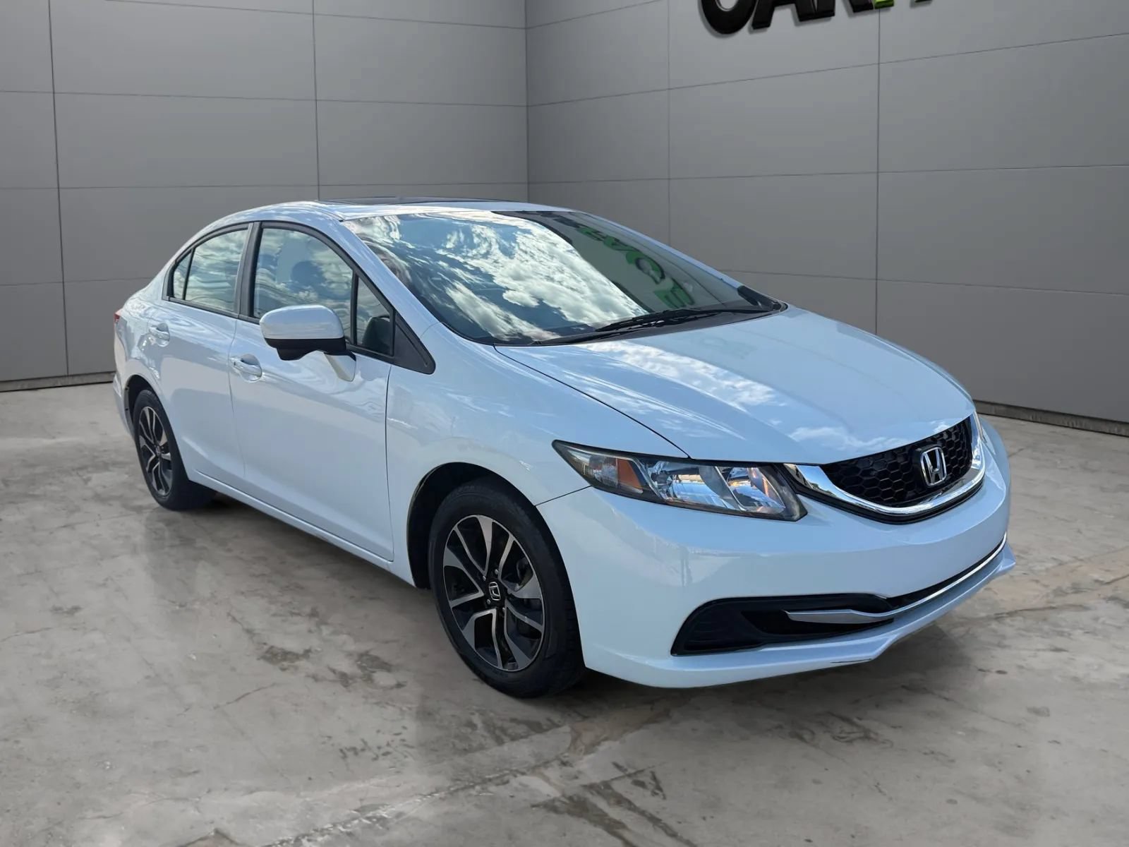 Used 2015 Honda Civic EX image 4