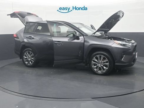 Used 2022 Toyota RAV4 XLE Premium FWD image 35