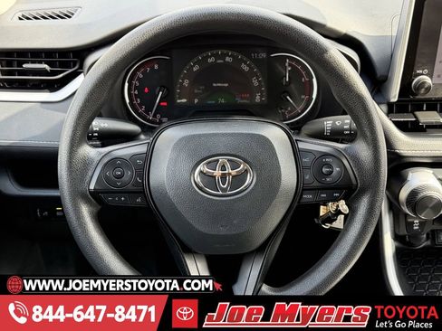 Used 2025 Toyota RAV4 LE image 12