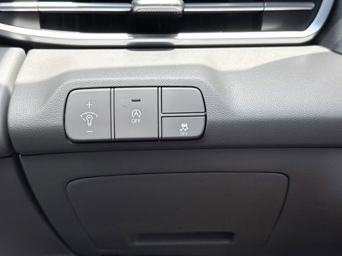 New 2026 Hyundai Elantra SE FWD image 17