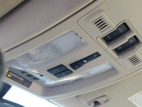 Used 2016 Cadillac SRX Luxury image 21