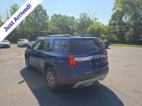 Used 2023 GMC Acadia SLE w/ Driver Convenience Package FWD image 4