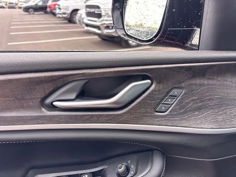 New 2026 Jeep Grand Cherokee L Limited AWD/4WD image 16