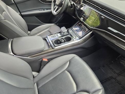 Certified 2022 Audi Q7 3.0T Premium Plus w/ Premium Plus Package AWD/4WD image 18
