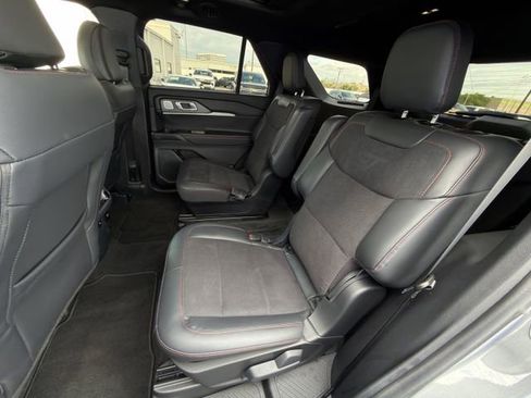 Used 2026 Ford Explorer ST w/ Sun And Sound Package image 28