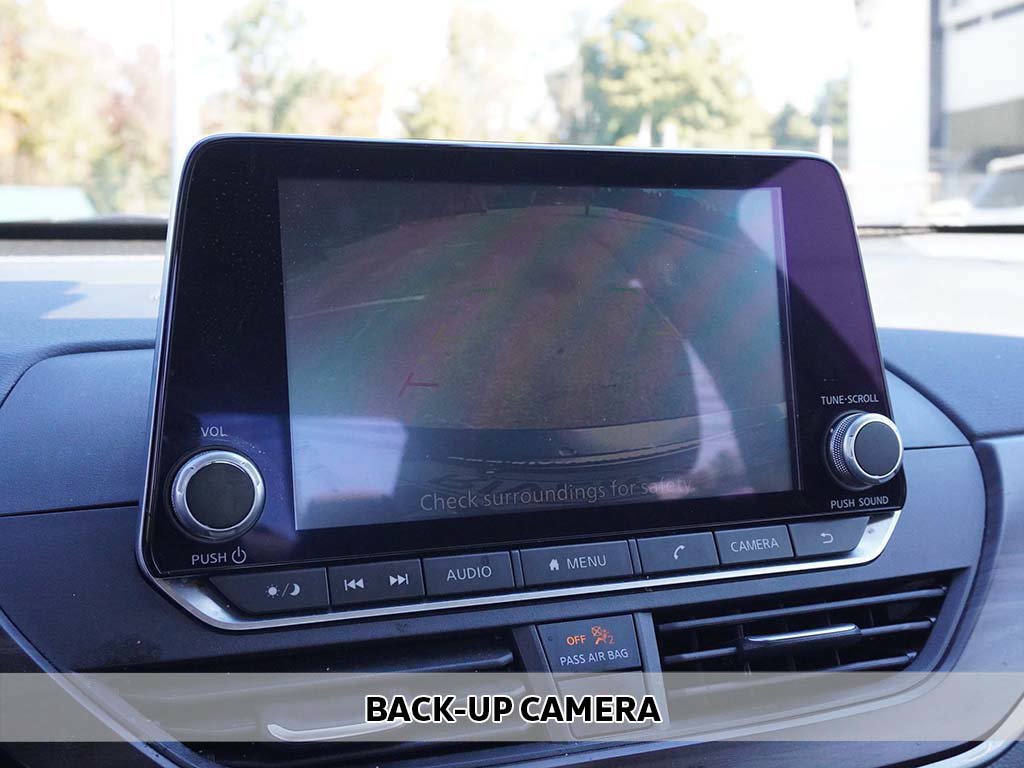 Used 2024 Nissan Altima 2.5 SV AWD/4WD image 4