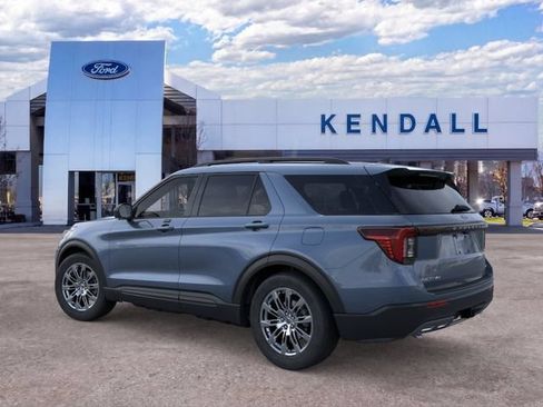 Used 2026 Ford Explorer Active w/ Active Comfort Package AWD/4WD image 4