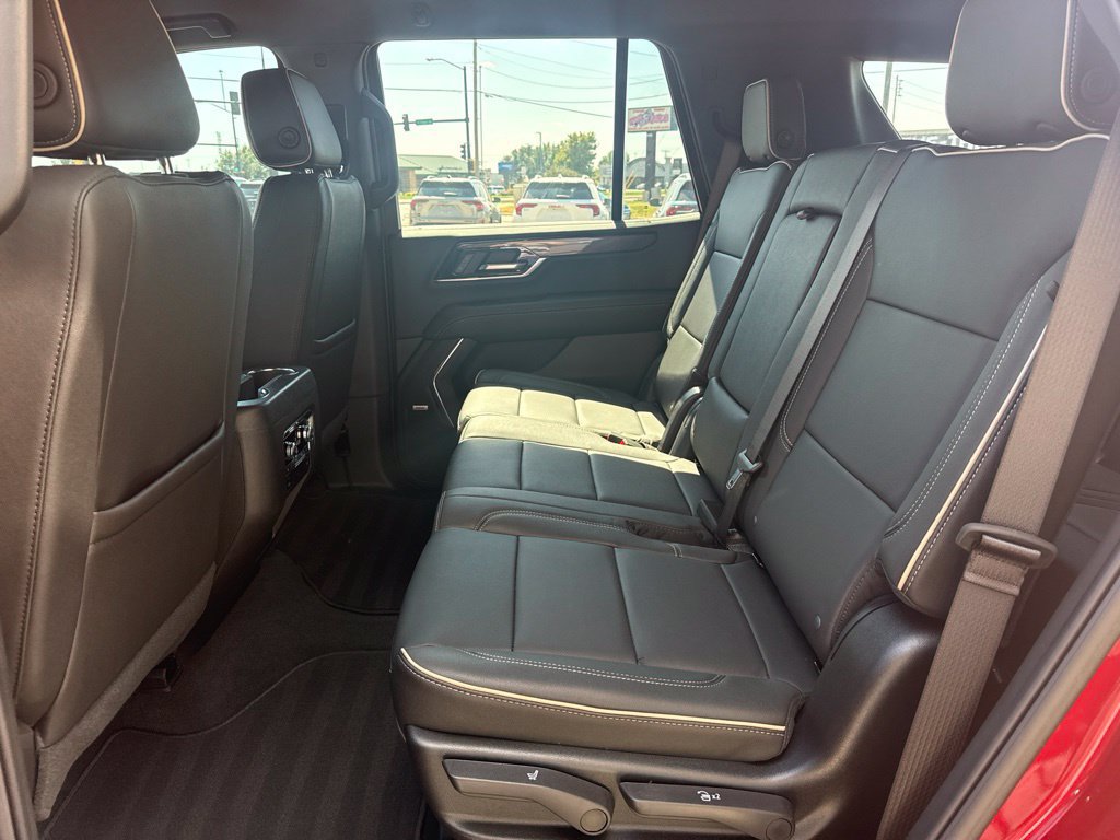Used 2026 GMC Yukon Elevation AWD/4WD image 18