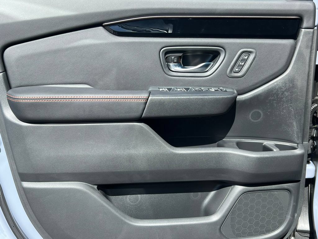 New 2026 Honda Pilot TrailSport image 17