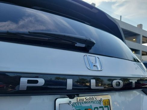 Certified 2026 Honda Pilot EX-L image 16