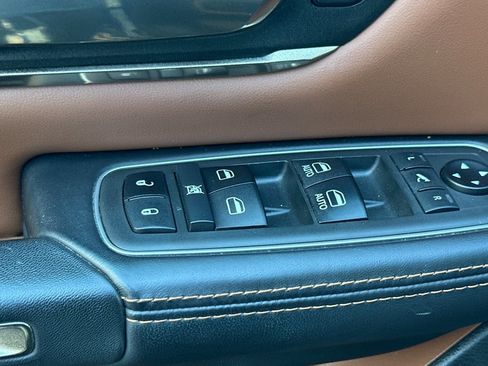 Used 2021 RAM 1500 Limited image 12